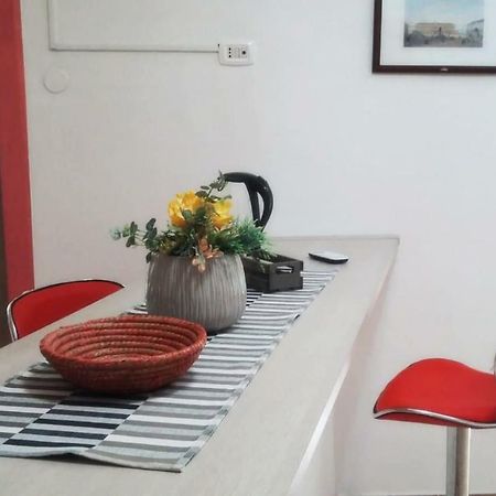 Апартаменты Casa Vacanza Le Moko' Неаполь Экстерьер фото
